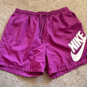 Nike shorts purple XL